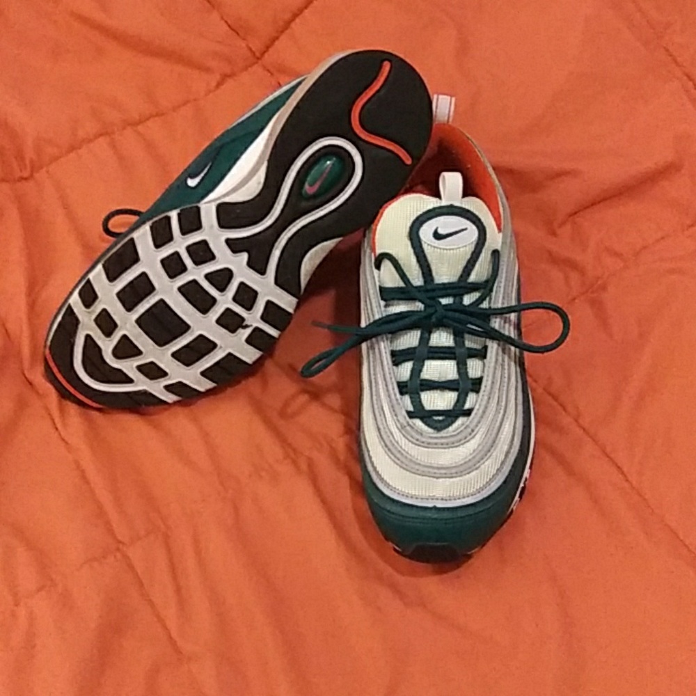 Snakers - Picture 4 of 4